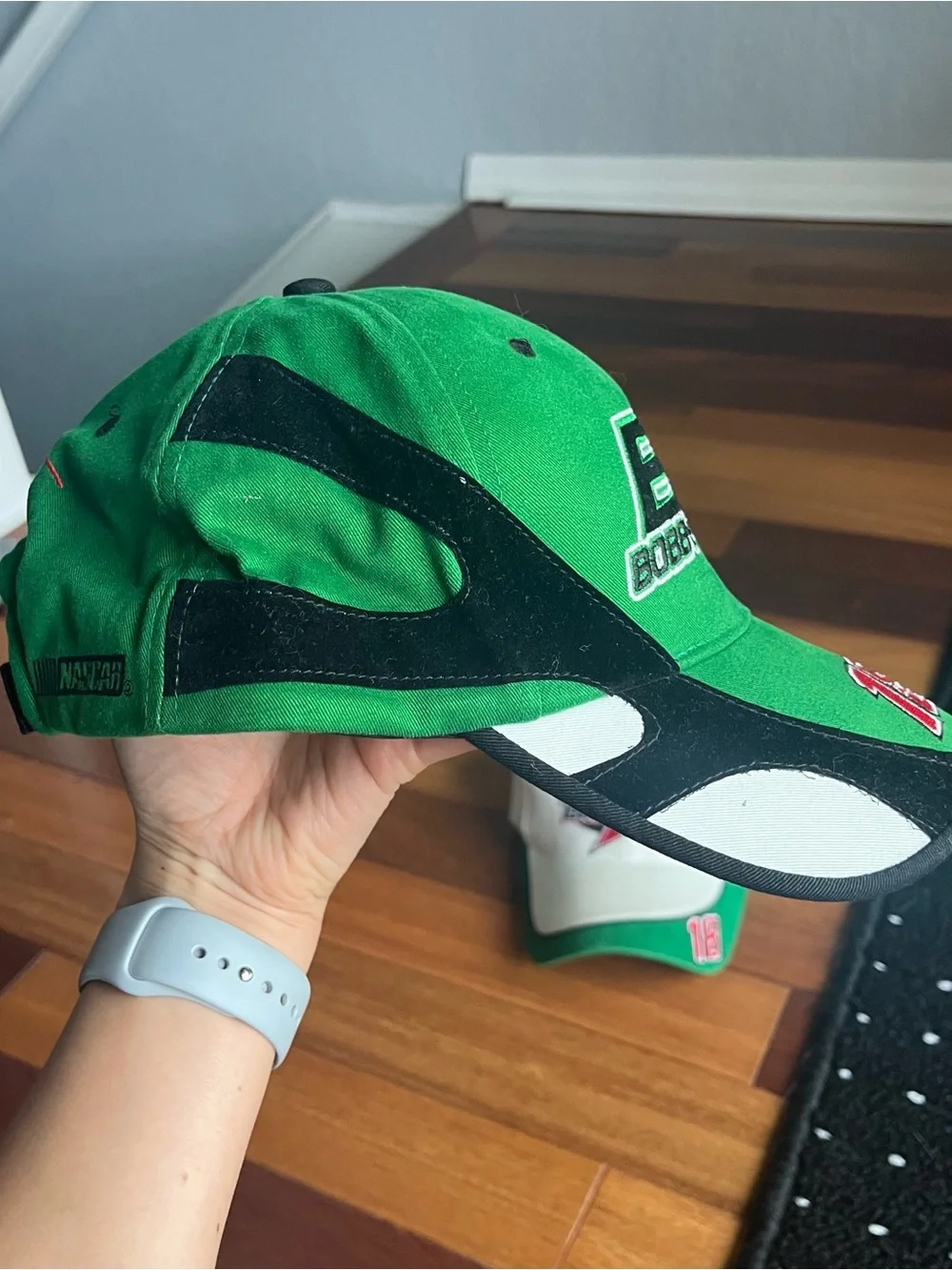 N/A green black